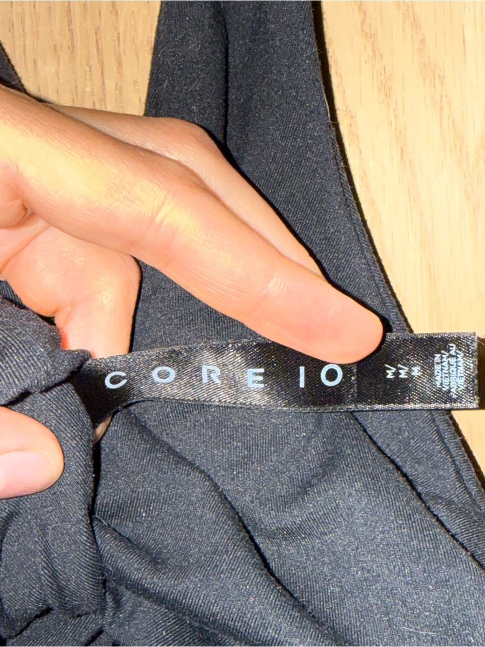 Black Racerback Bralette - Core 10 medium - Picture 3 of 3